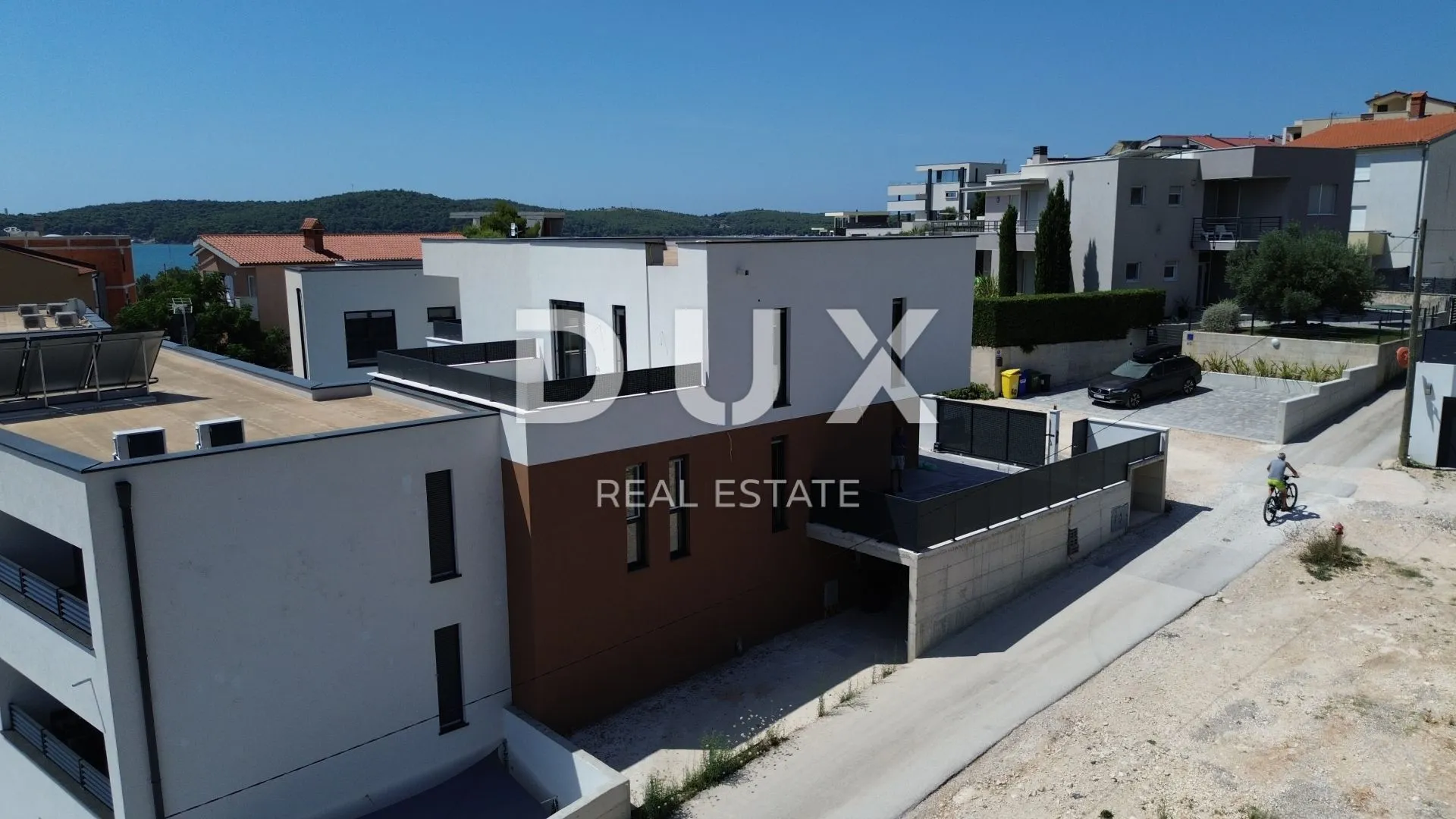 istra, medulin nova vila s bazenom i pogledom na more! - slika 3