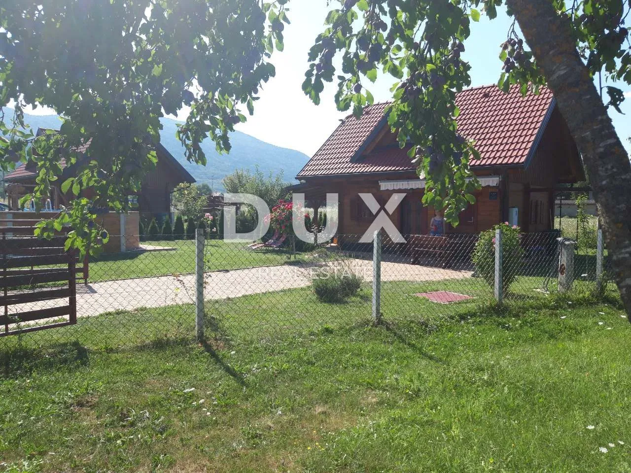 otočac, ličko lešče - idilična kuća s bazenom - slika 29