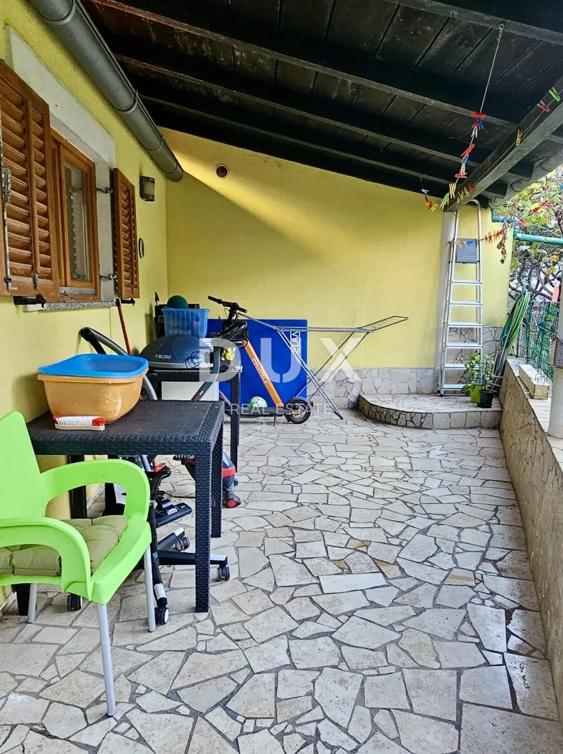 mali lošinj, centar - stan sa dvorištem na samo 500m od mora i glavnog trga - slika 13