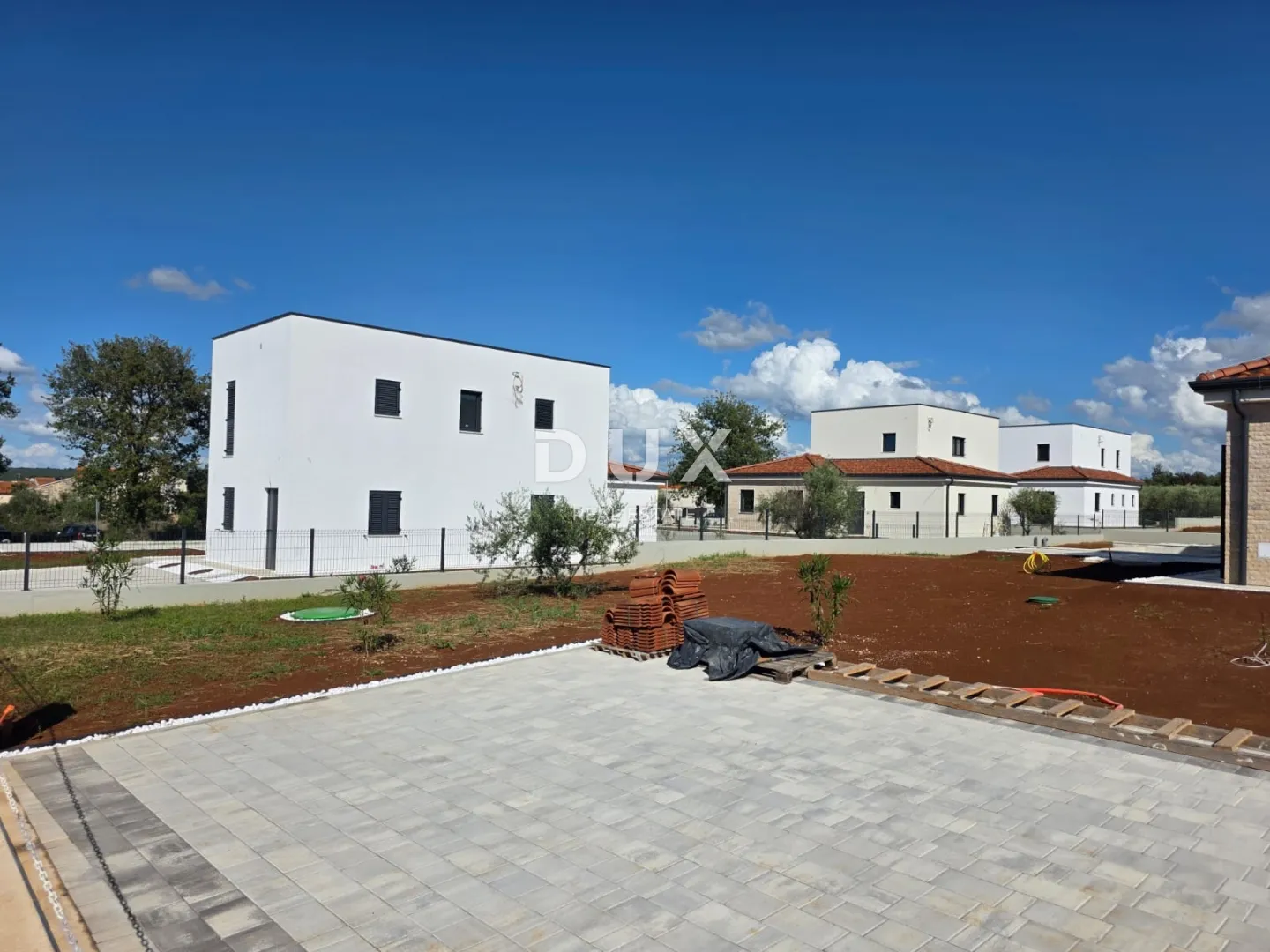 istra,poreč prekrasna nova vila u mirnom okruženju! - slika 12