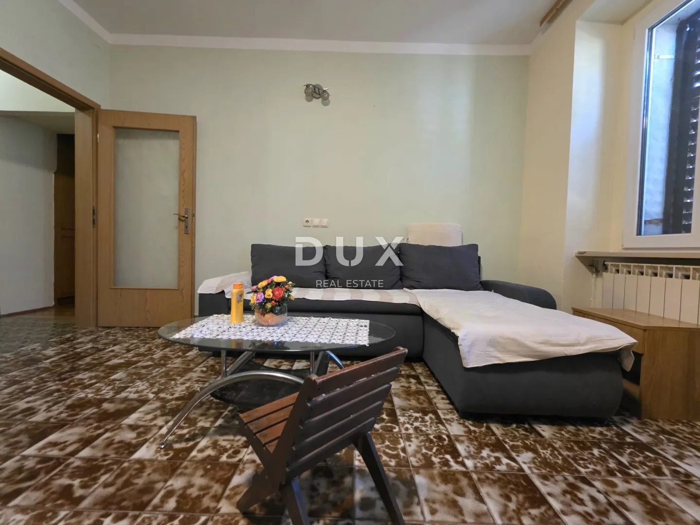 pula, centar - 2ss+db kvalitetan obiteljski stan nadomak centra s prostranom terasom - slika 9