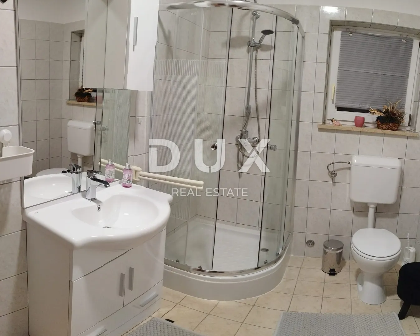 istra, pula - apartmanska kuća - slika 15