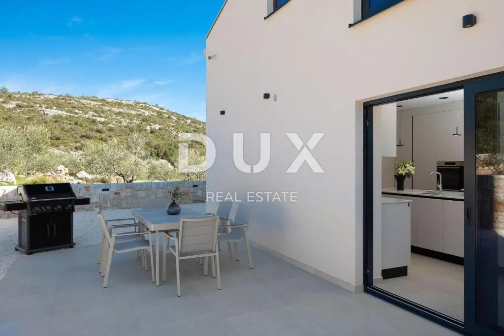 dalmacija, trogir - luksuzna vila s bazenom - slika 8
