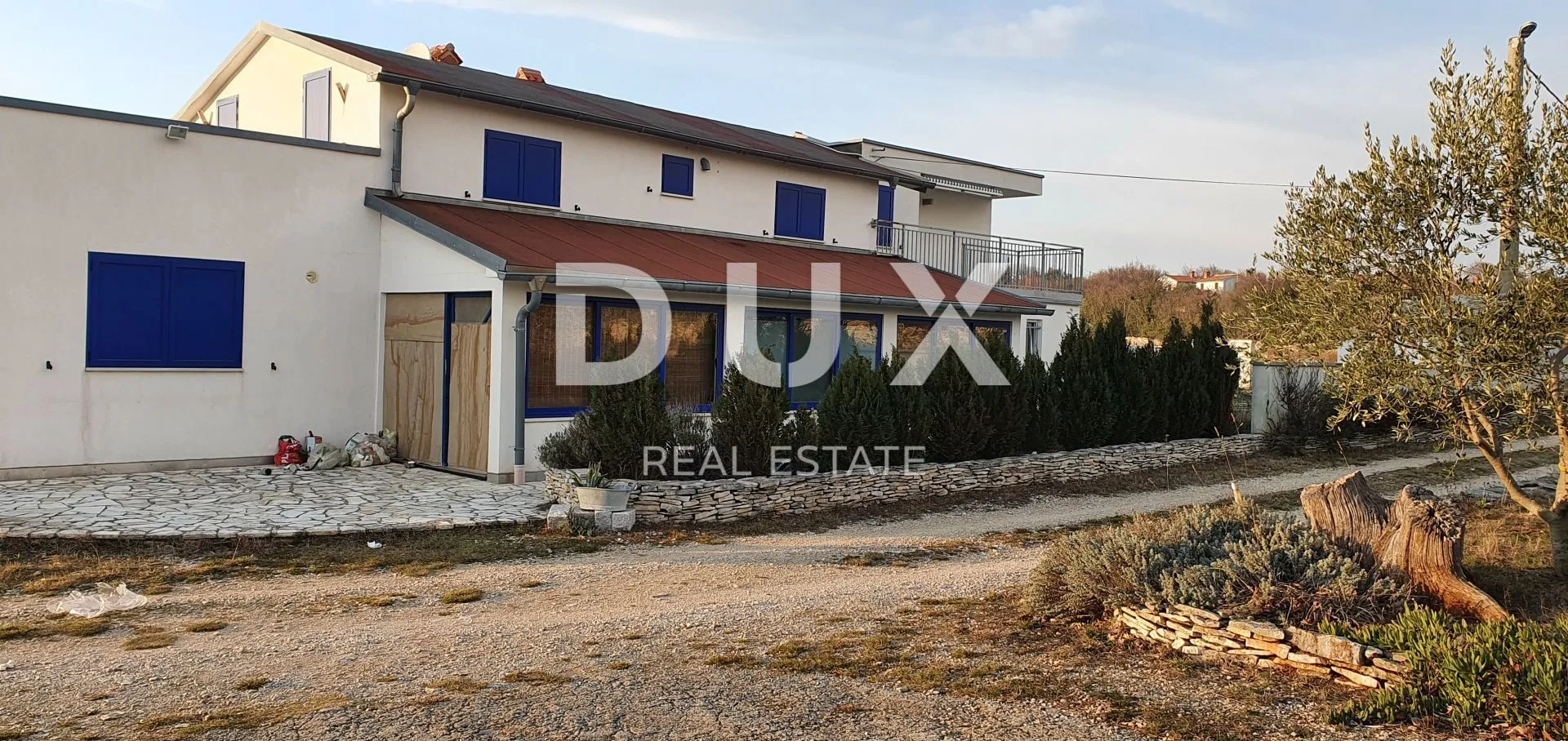 istra, labin - kuća s bazenom na potpunoj osami okružena zelenilom - slika 5