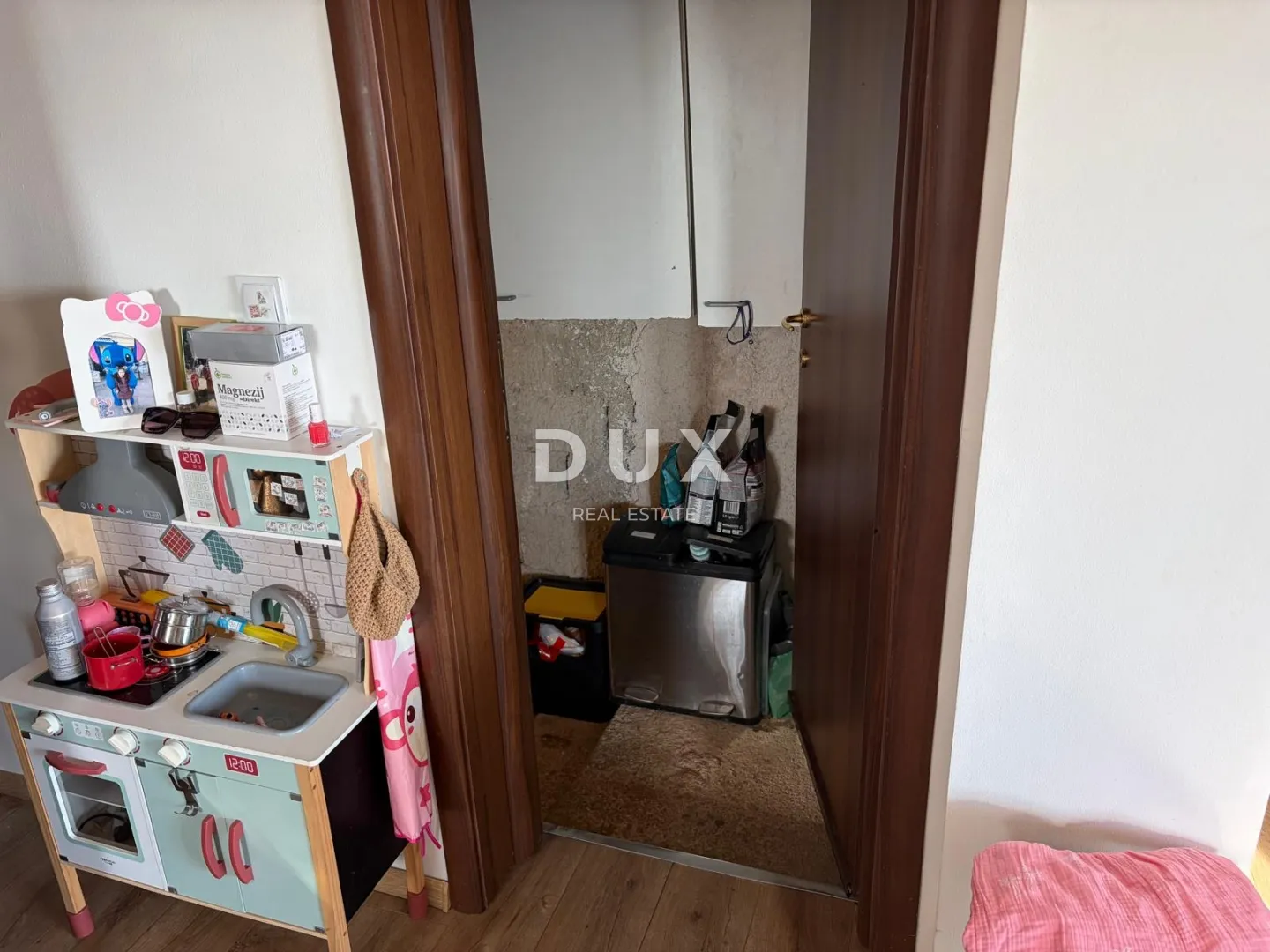 rijeka, hreljin - kuća s unikatnim pogledom na more + okućnica! prilika! - slika 53