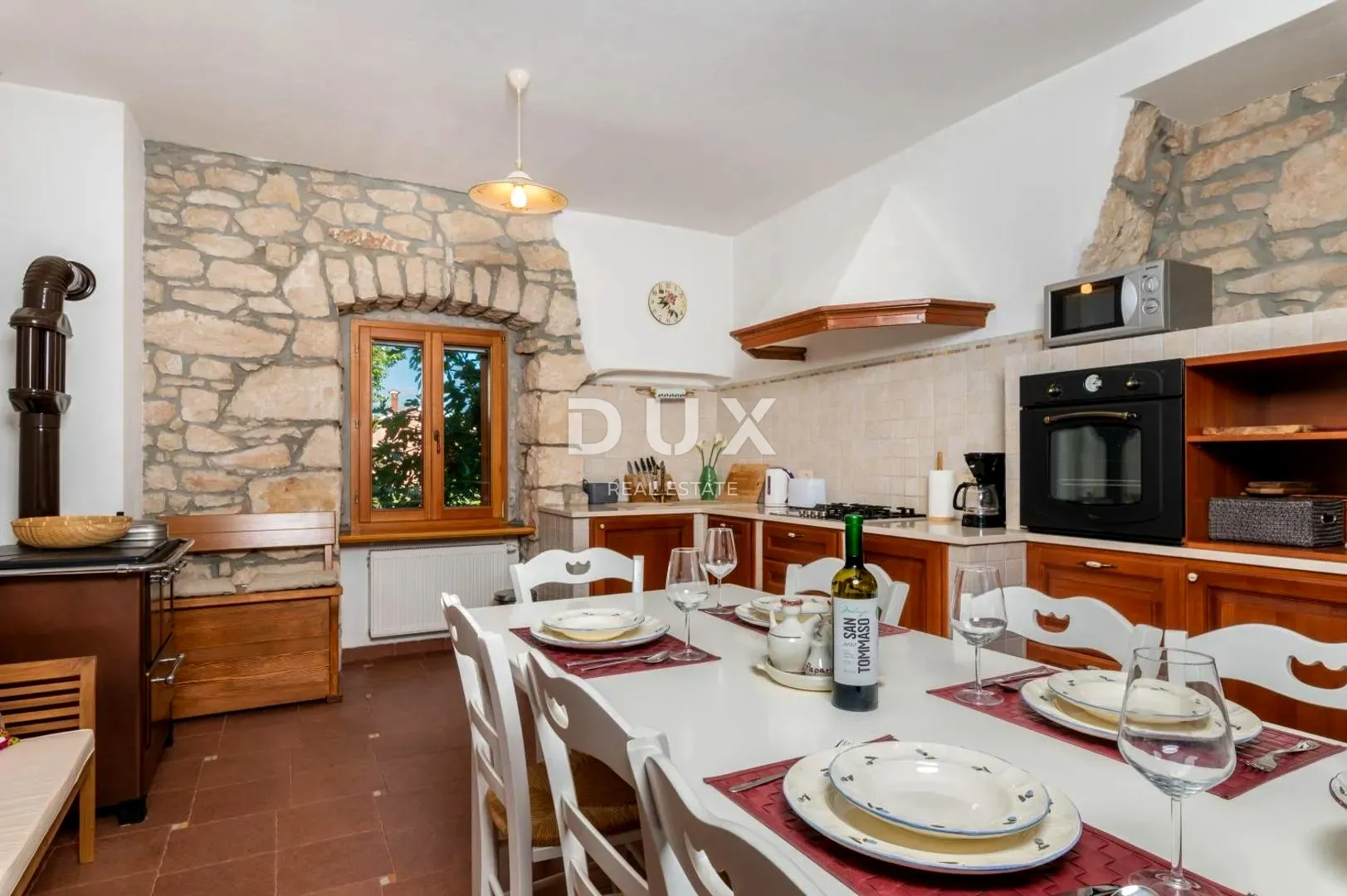 istra, labin - kamena kuća s bazenom - slika 11
