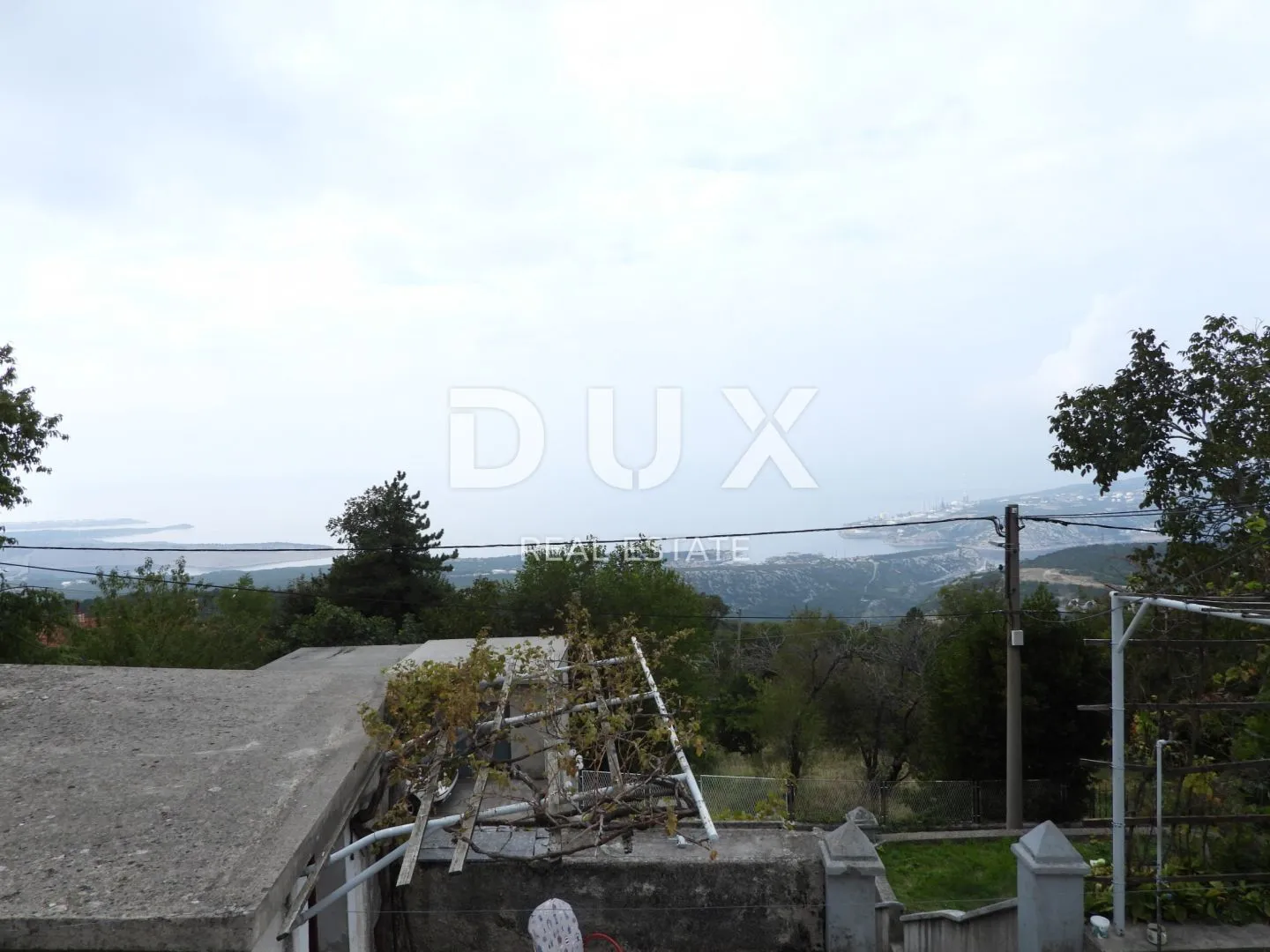 rijeka, hreljin- dvojna kuća 150m2 s pogledom na more + okoliš 650m2 - slika 35