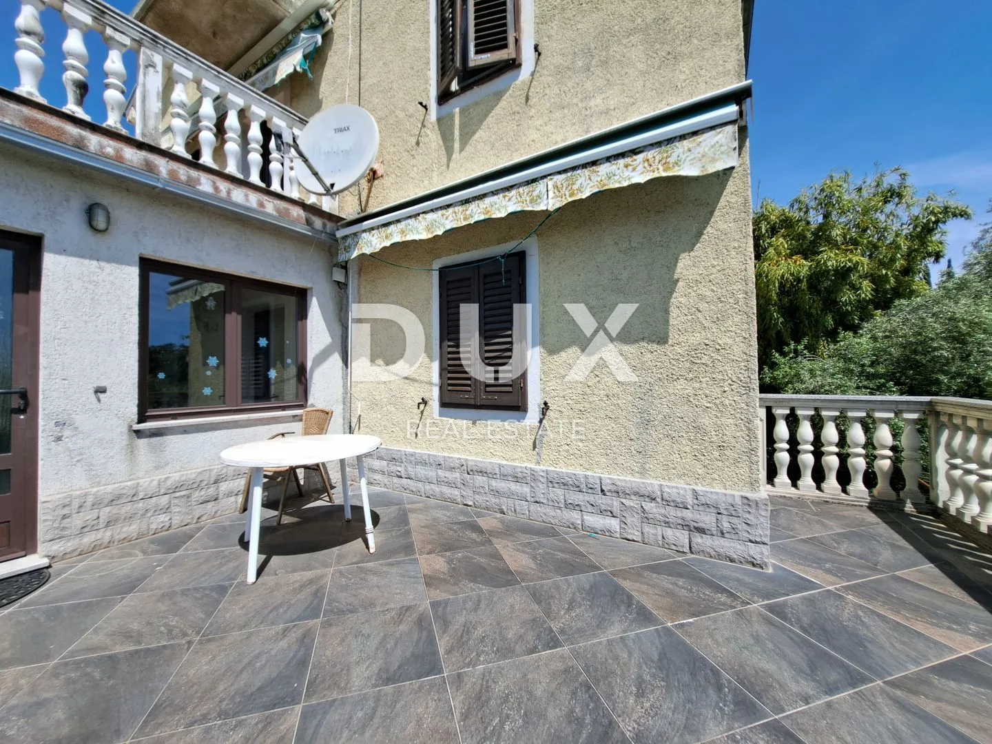 opatija, oprić - obiteljska kuća s tri stambene jedinice na parceli od 1890 m2 - slika 10