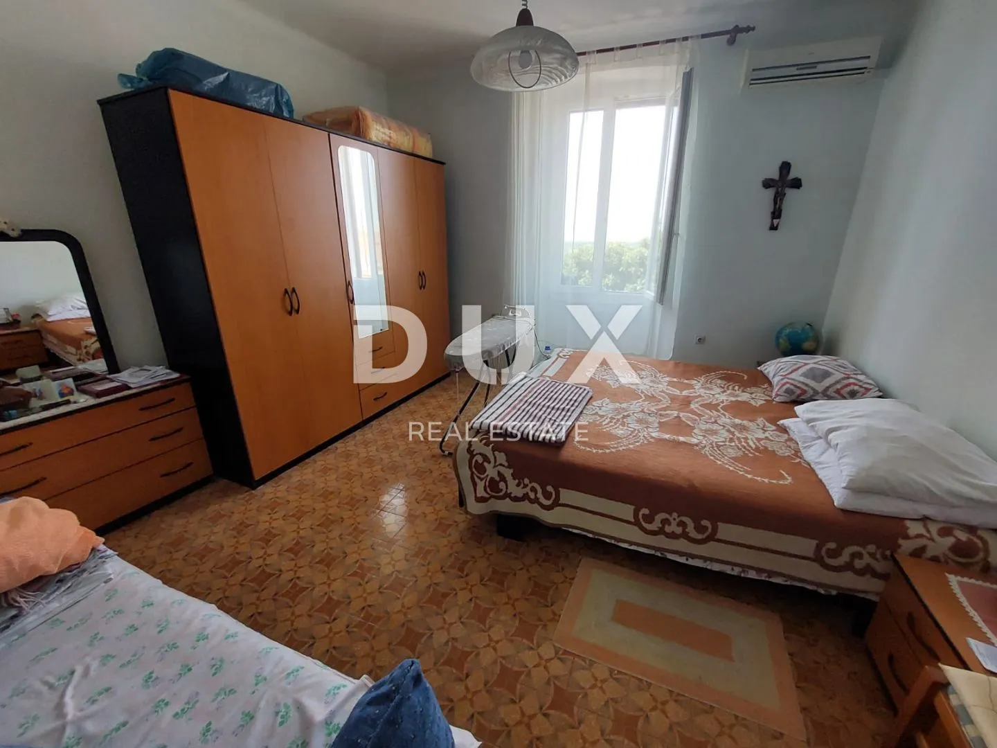 istra, buje - kuća s restoranom u centru buja, pogled na more - slika 9