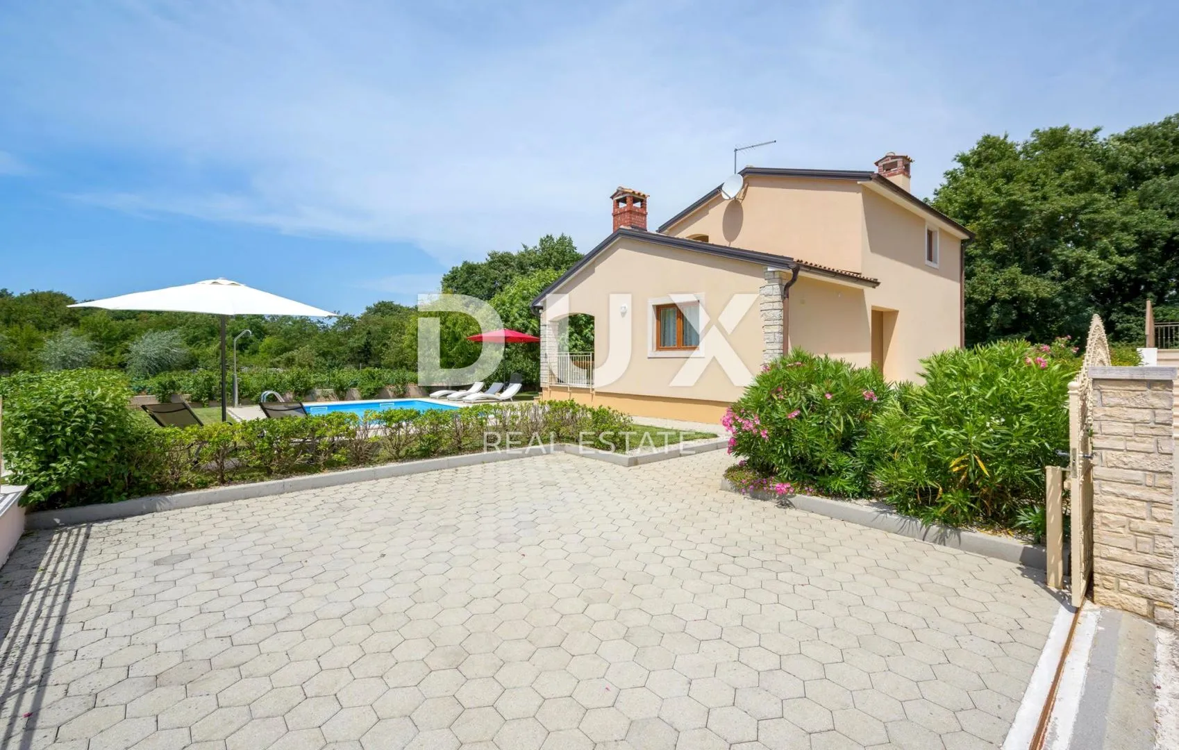 istra, sveti lovreč - kuća s bazenom na rubu naselja - slika 5