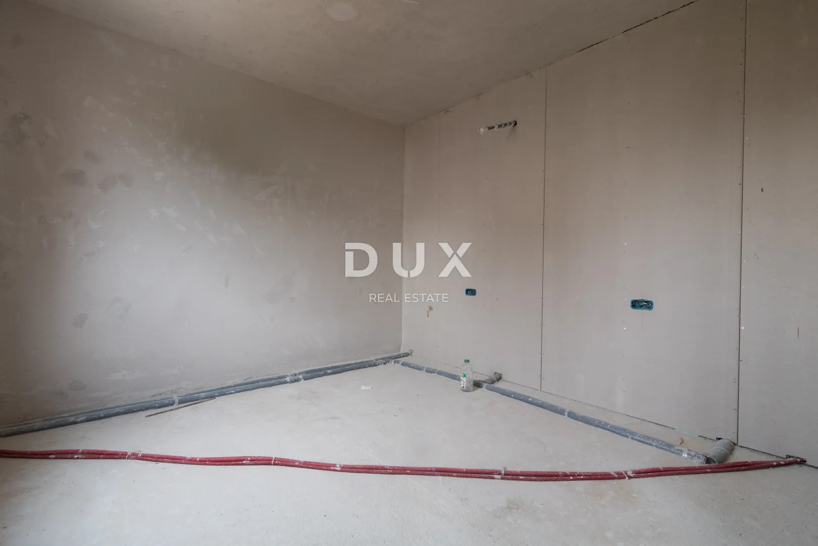 vodice, trosobni dupleks stan, 83,56 m² - slika 8