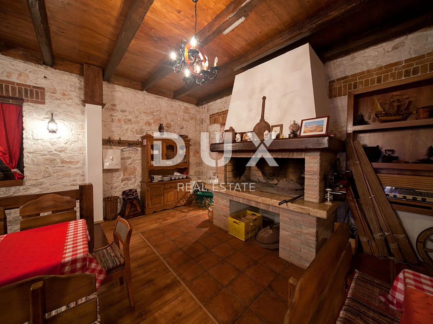 šibenik, rogoznica - predivna kamena kuća i restoran uz more - slika 8
