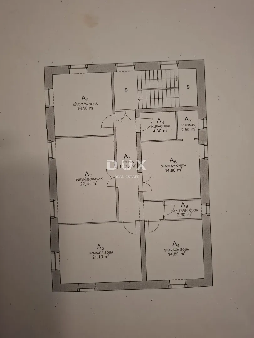 istra, rovinj - stan s povijesnim karakterom 300 m od mora - slika 2