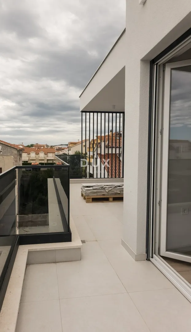 vodice, stablinac, penthouse s krovnom terasom, 112 m² - slika 2