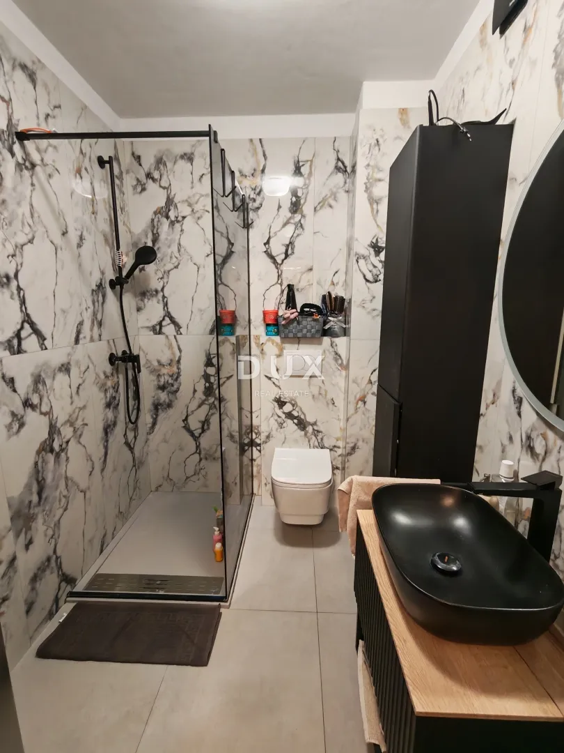 istra, pula- dvoetažni stan 127 m2 na odličnoj lokaciji - slika 17