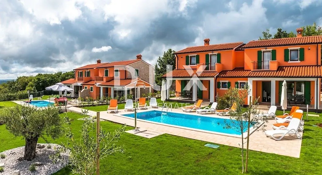 istra, rabac - kuća s pogledom na starogradsku jezgru - slika 4