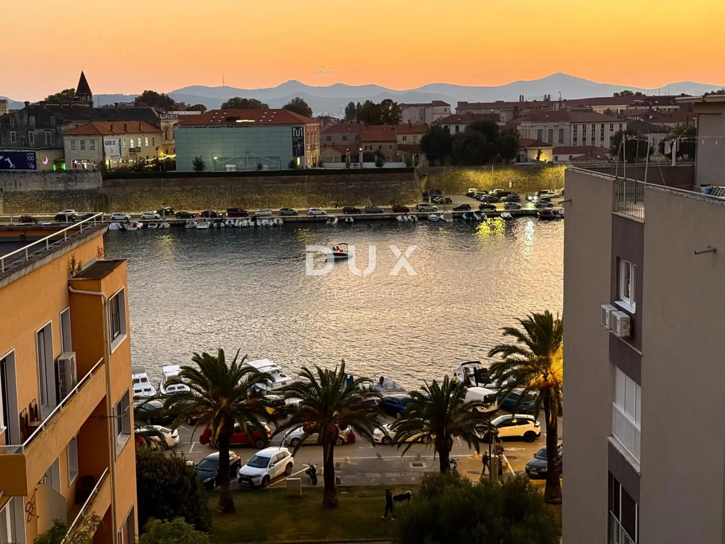zadar, branimir – renoviran dvosoban stan s pogledom na stari grad! - slika 14