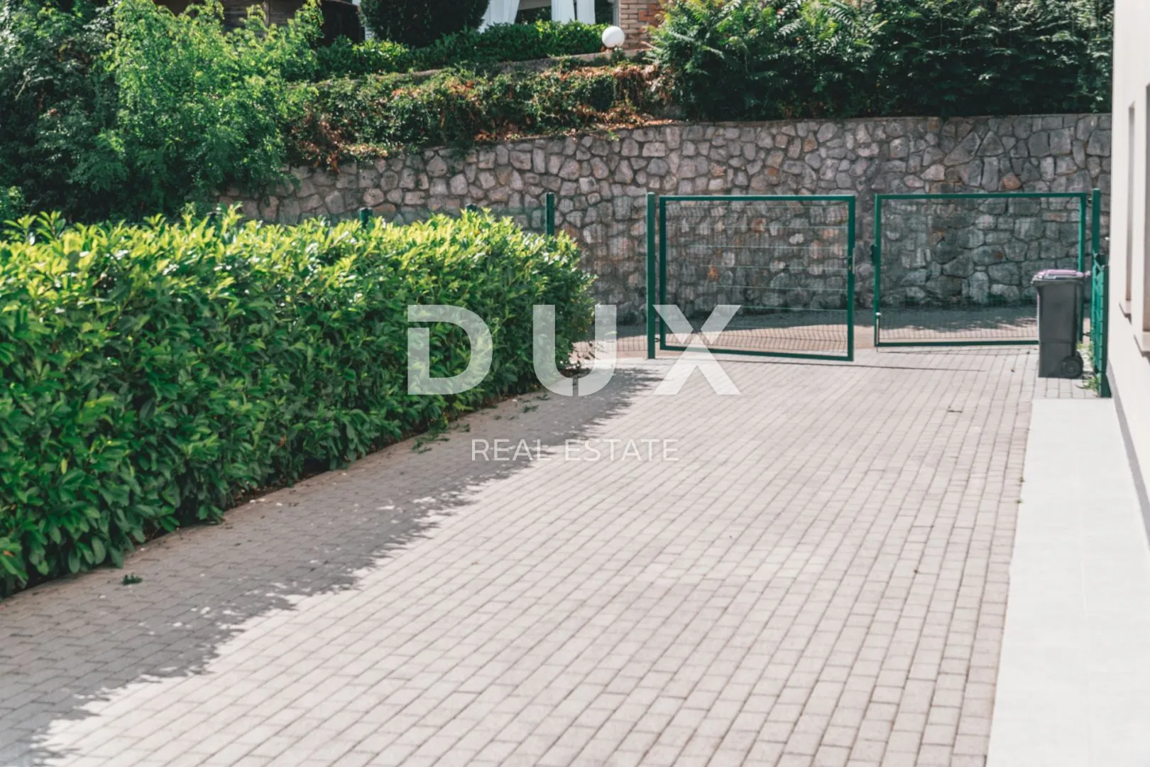 opatija, ičići - stan za najam, prizemlje, terasa, pogled na more, bazen, parking - slika 25