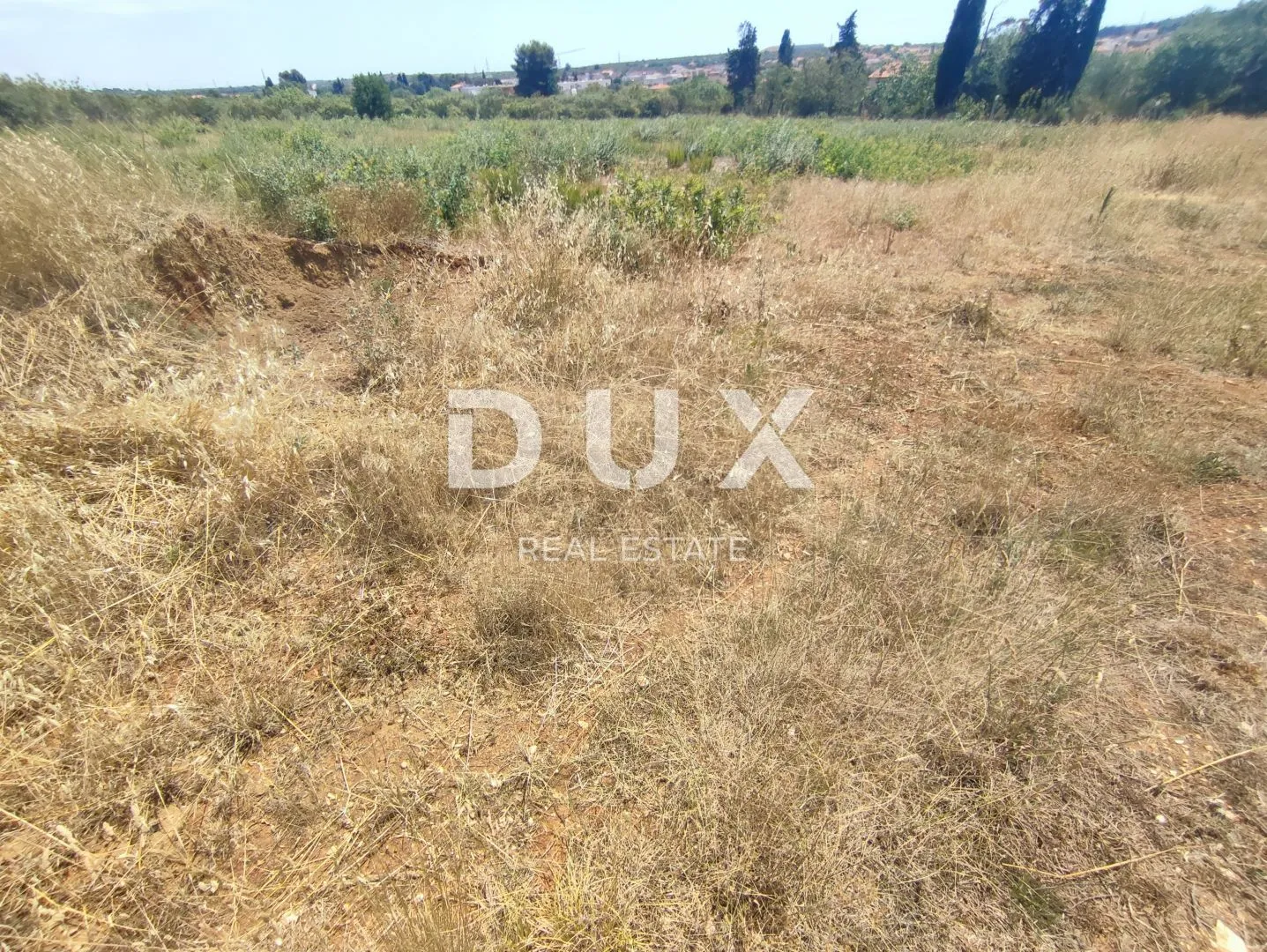 istra, pula - zemljište 5 837 m2 od kojeg je 1 000 m2 građevinskog! - slika 3
