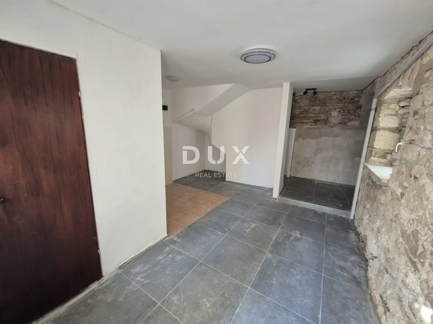 istra, medulin - prodaja kamene kuće s apartmanom u prizemlju - slika 10