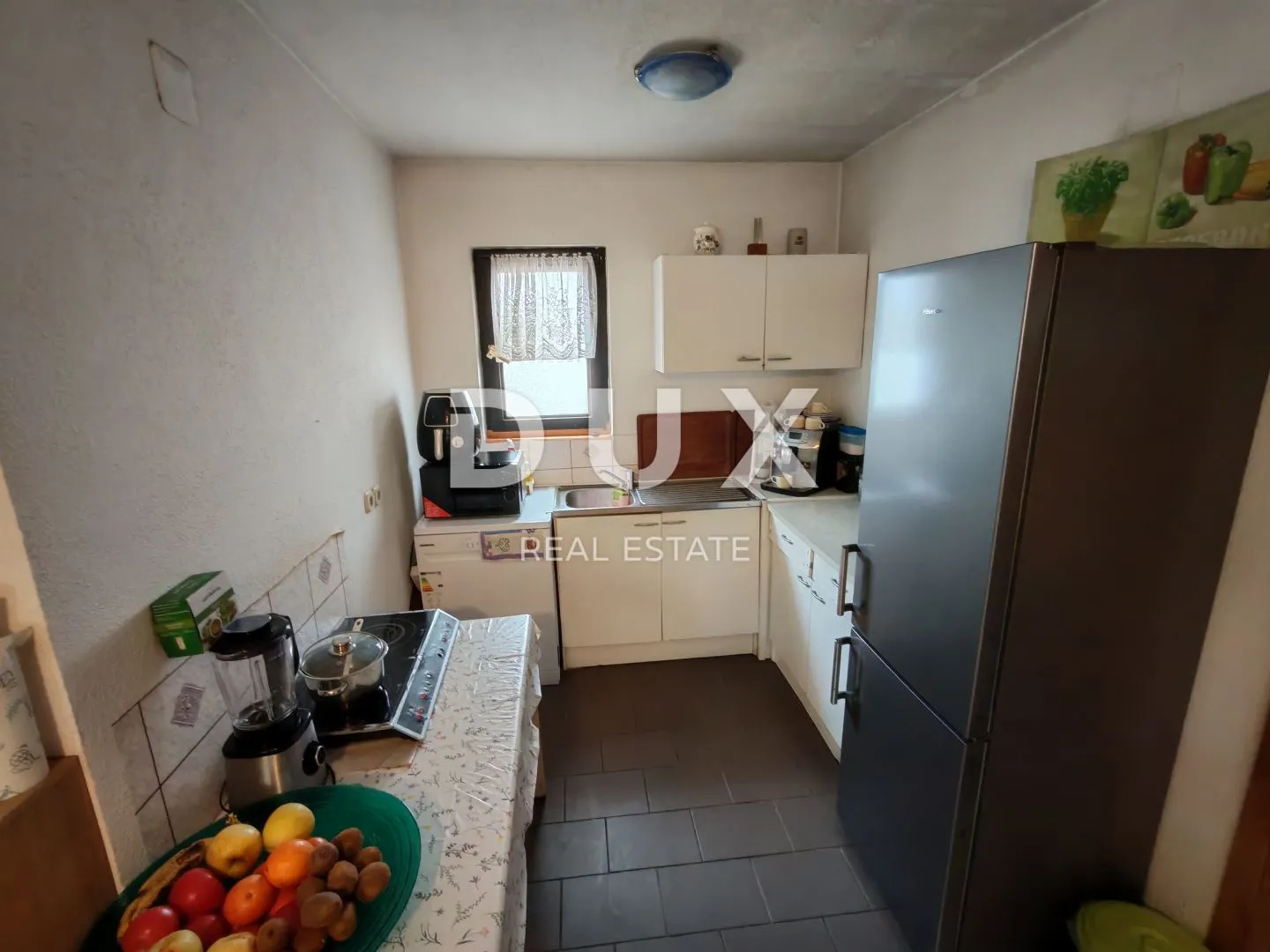 zadar, vir - kuća s čak 5 apartmana! 3 minute hoda udaljena od dviju plaža! - slika 8