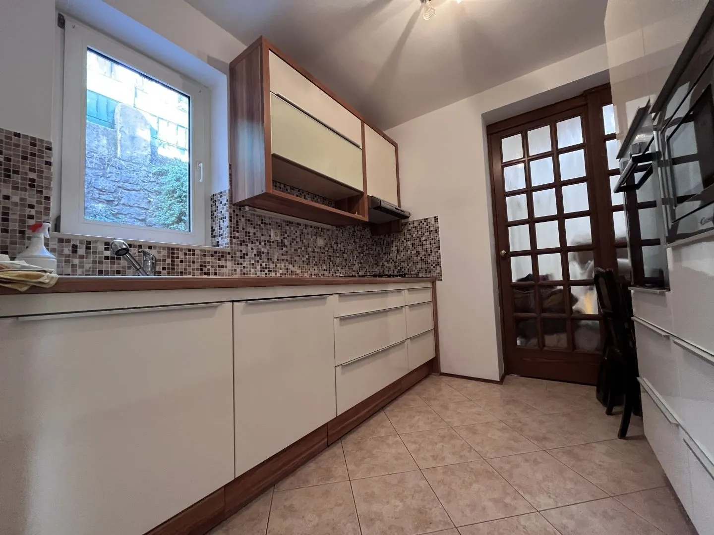 rijeka, škurinje - kuća s tri stambene jedinice i garažom - slika 13