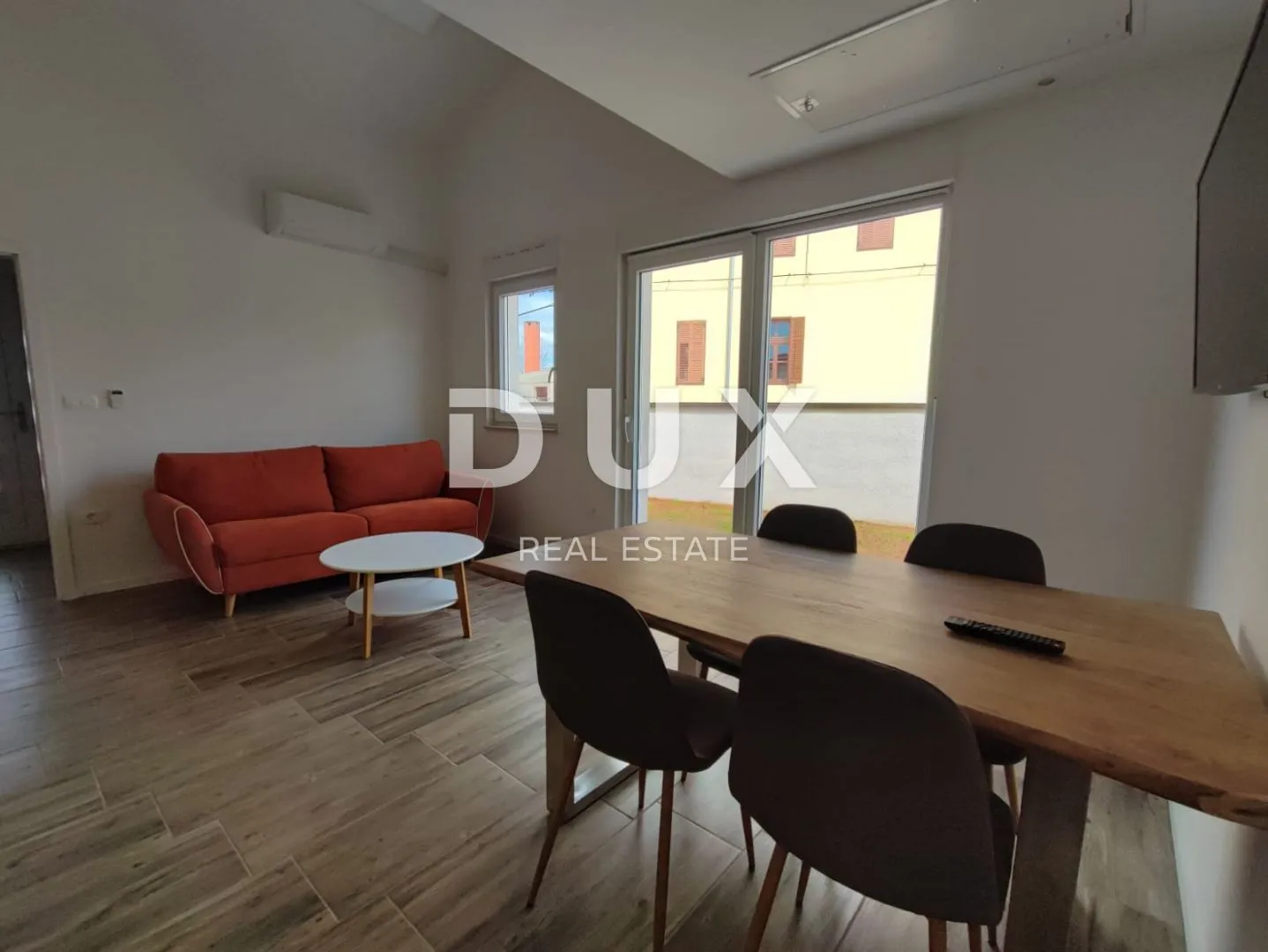 istra, galižana novogradnja s dvije stambene jedinice - slika 27