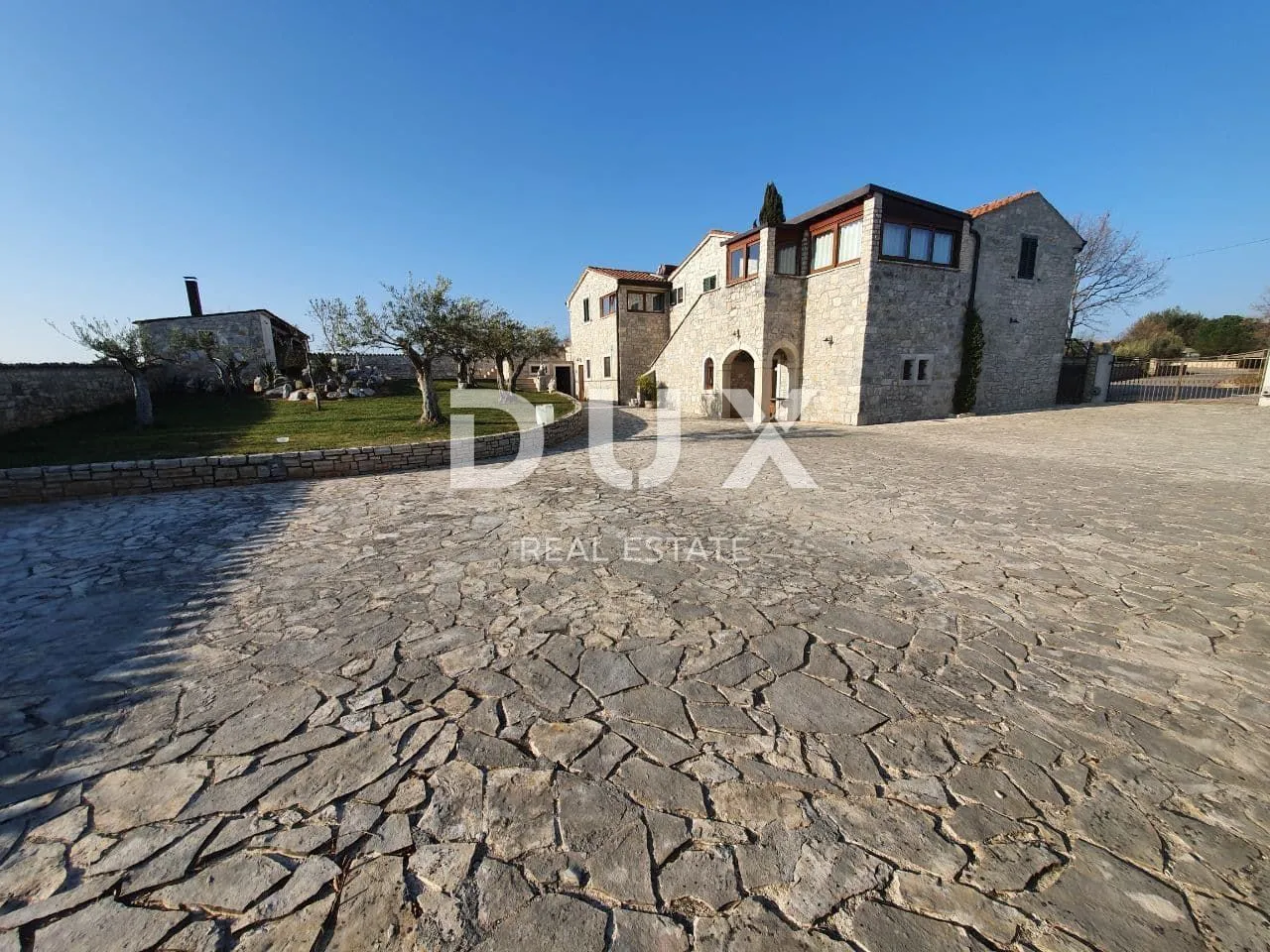 istra, poreč - vila s restoranom u blizini mora - slika 25