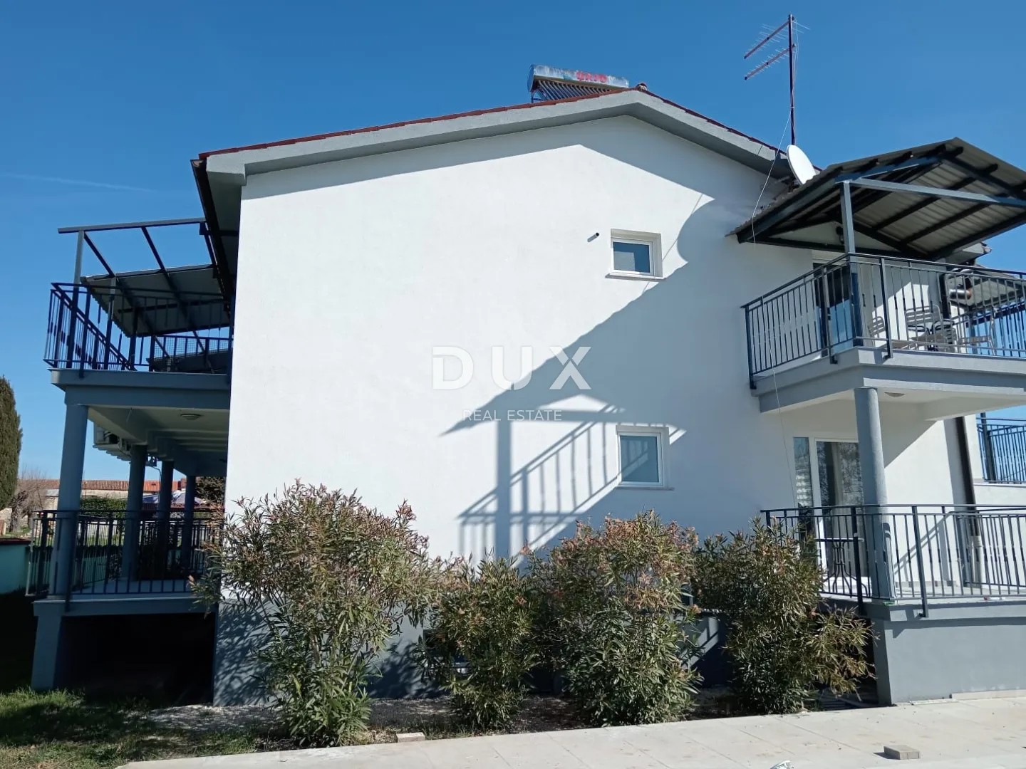 istra,valtura - apartmanska kuća - slika 3