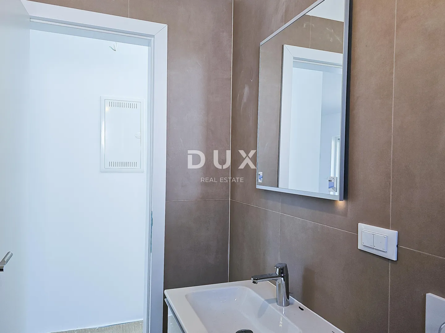 mali lošinj - penthouse u centru na 100m od mora s garažom - slika 16