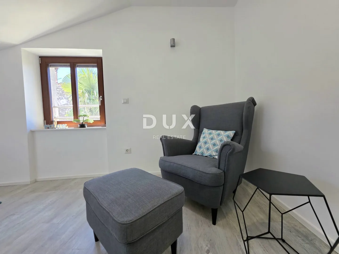 istra, poreč, 290.00 m2, pješačka zona, tri stana - slika 43