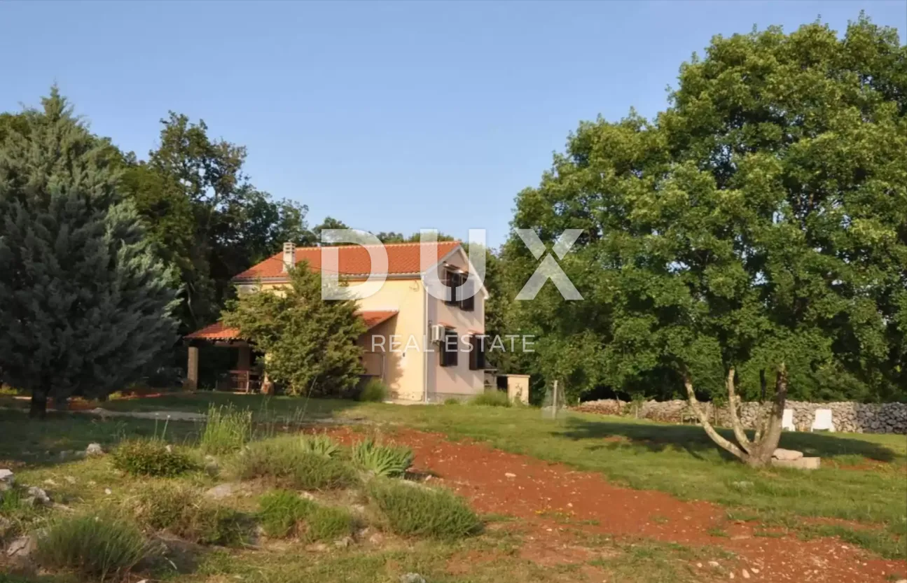 otok krk, vrbnik (okolica) - samostojeća kuća na osami sa dva apartmana - slika 24