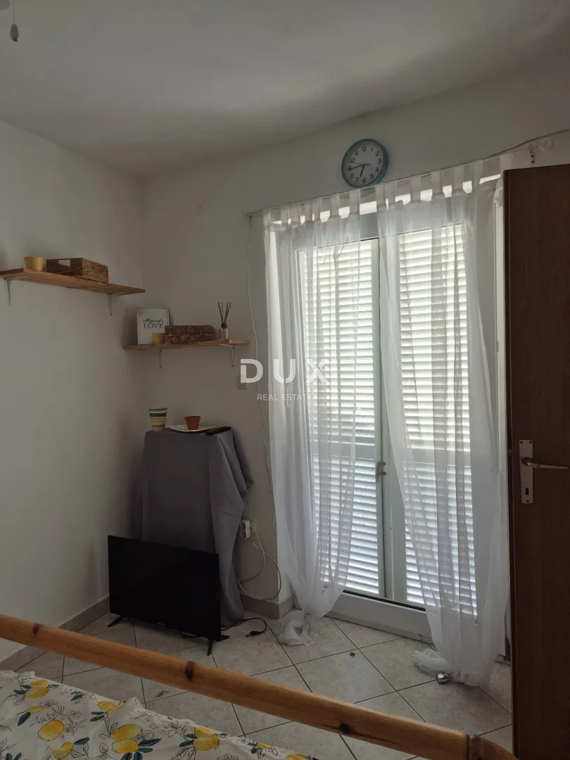 novi vinodolski - kuća u centru grada s pogledom na more - slika 13