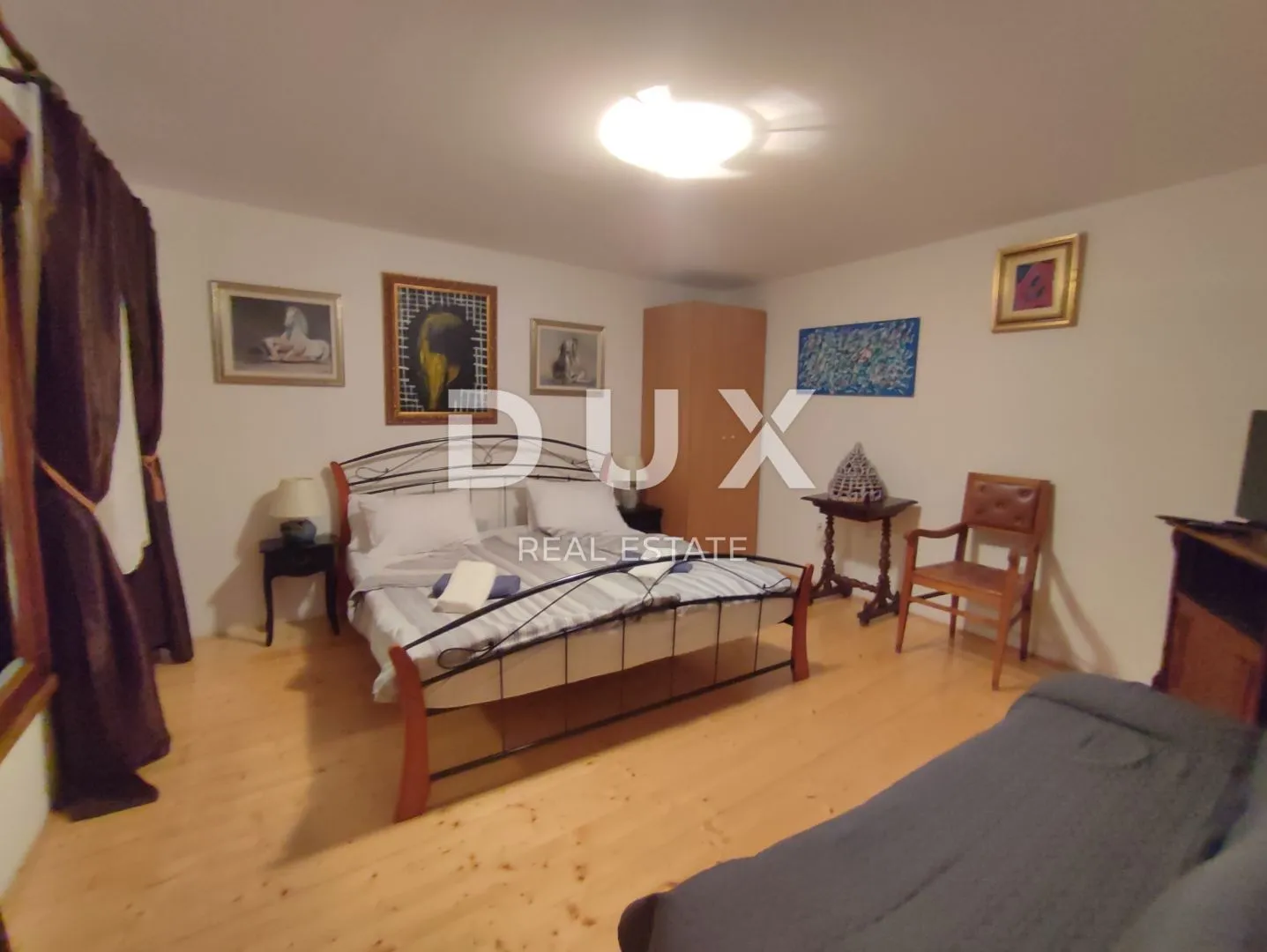 istra, rovinj - renovirana starina u samom centru grada - slika 30