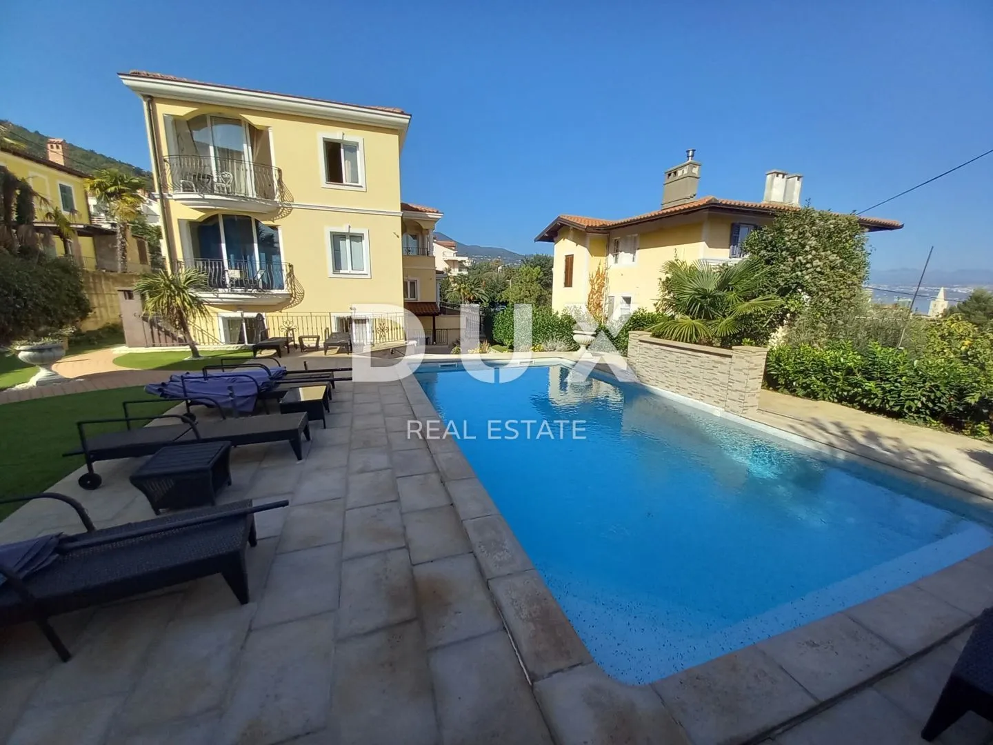opatija, lovran - predivna vila s bazenom u centru blizu mora - slika 23