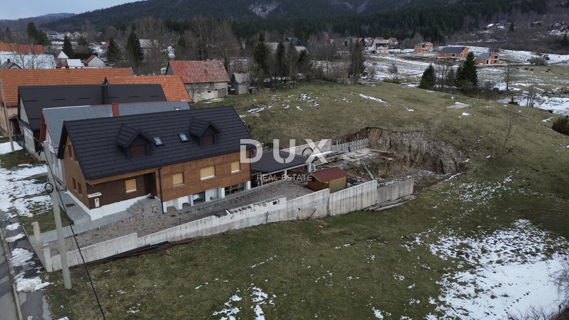 gorski kotar, mrkopalj - kuća s četiri apartmana - slika 3