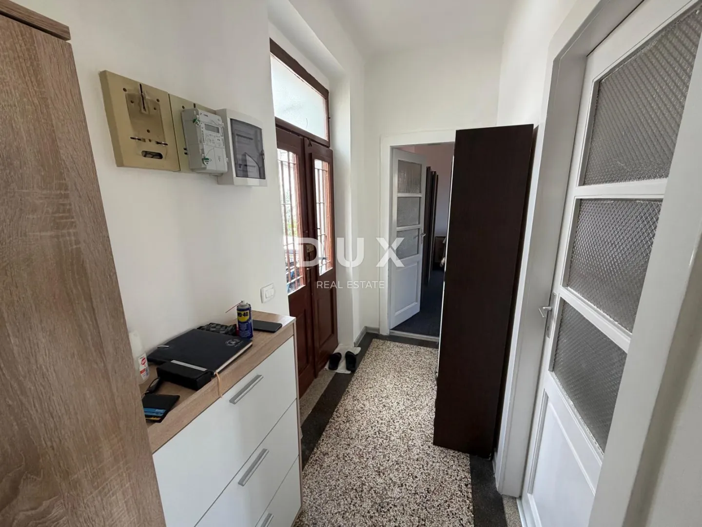 rijeka, centar - samostojeća kuća s 3 odvojena stana + okućnica! prilika! - slika 8