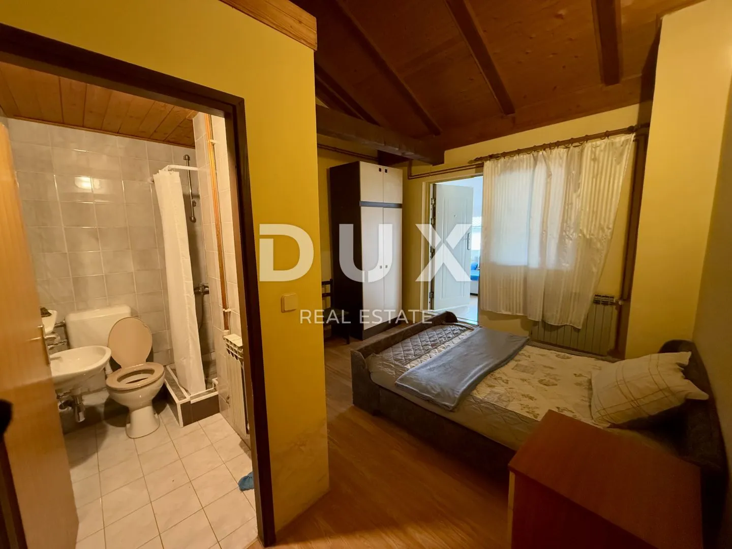dugo selo, lukarišće - prostrana poslovno-stambena kuća 330m2 + okoliš 800m2 - slika 15