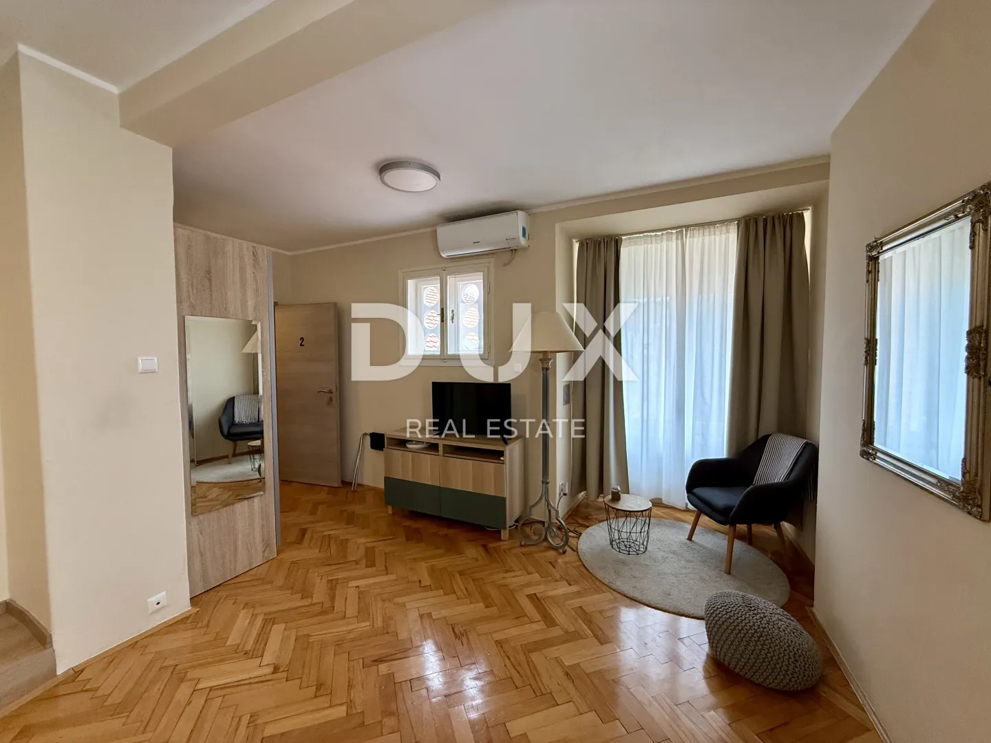 zagreb, centar - dvoetažni stan s tri apartmana i odličnim prihodima! - slika 35