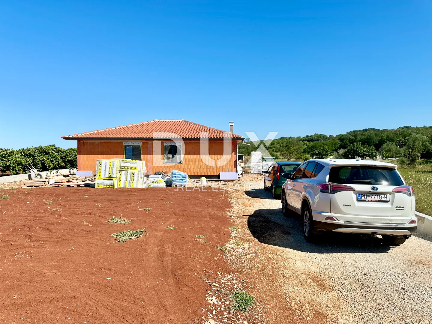 istra, umag - samostojeća prizemnica spremna za useljenje (namještaj uključen) - slika 27