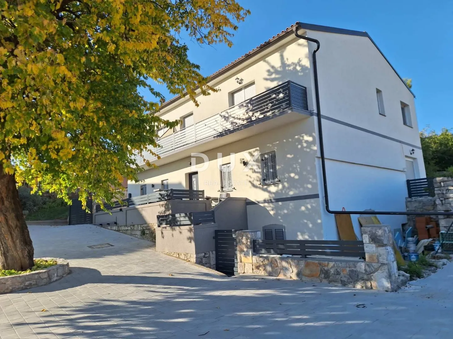 RIJEKA, ZAMET - Višestambena kuća s pogledom na more, 275m2