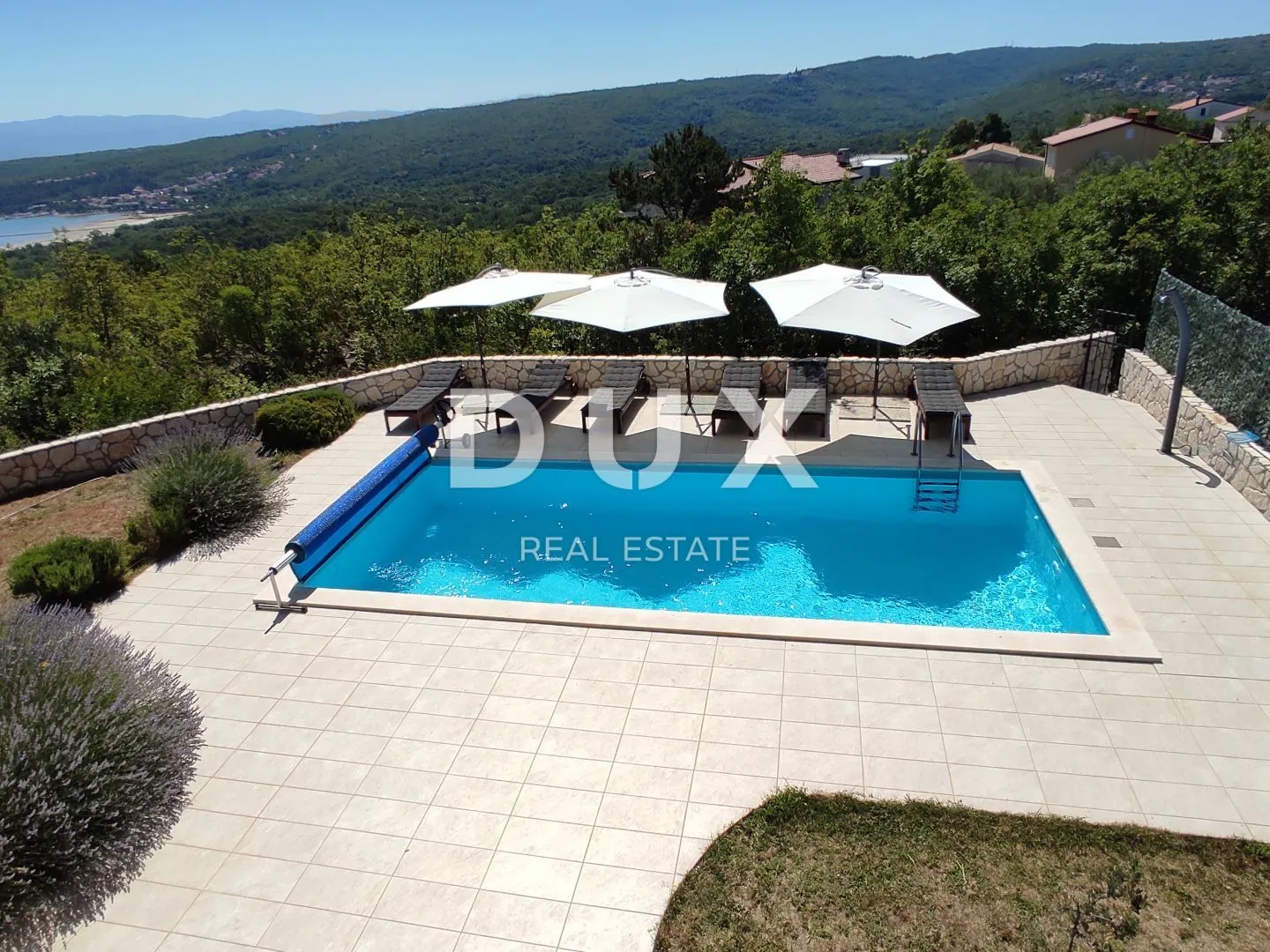 otok krk - luksuzna vila s panoramskim pogledom na more - slika 2