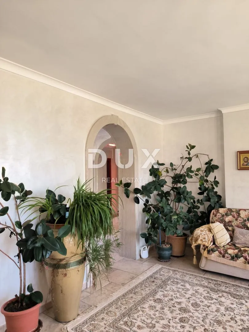 istra, umag - raskošna vila prvi red do mora! - slika 77