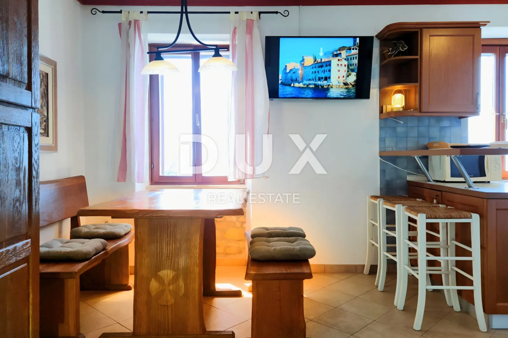 istra, rovinj - 2ss+db stan smješten prvi red do mora s privatnom plažom - slika 4
