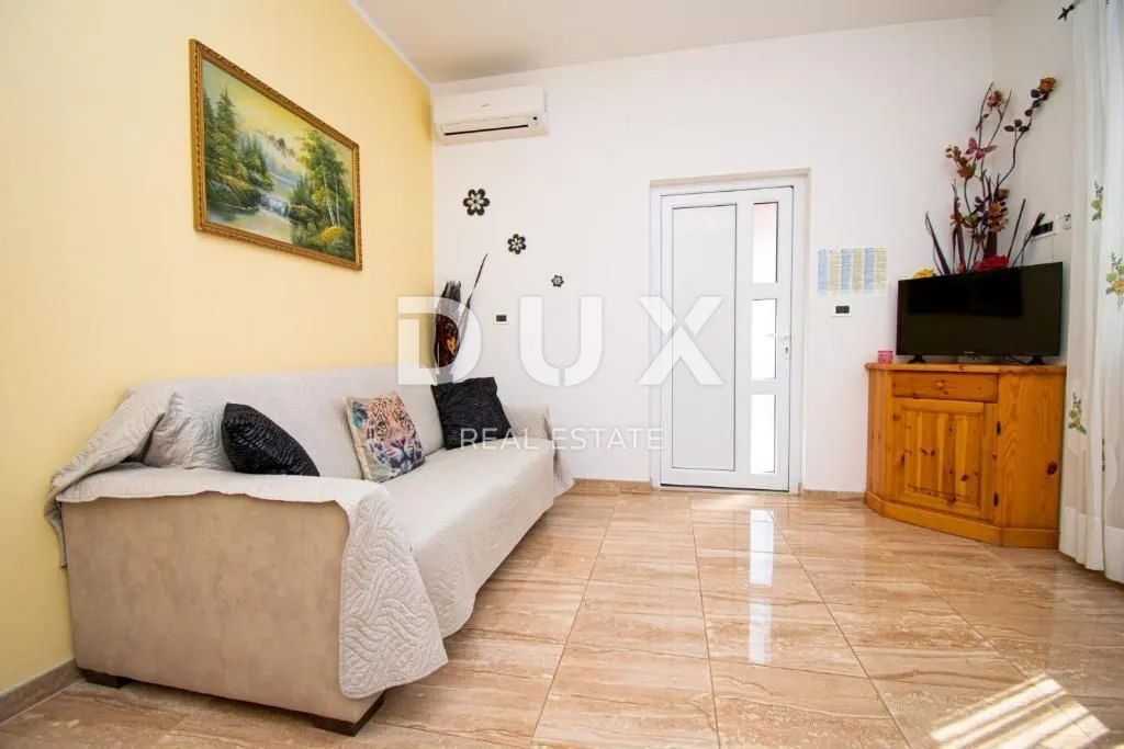 istra, pula prekrasna apartmanska kuća! - slika 27