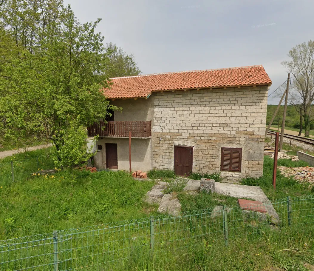 istra, cerovlje - samostojeća kuća djelomično adaptirana - slika 2