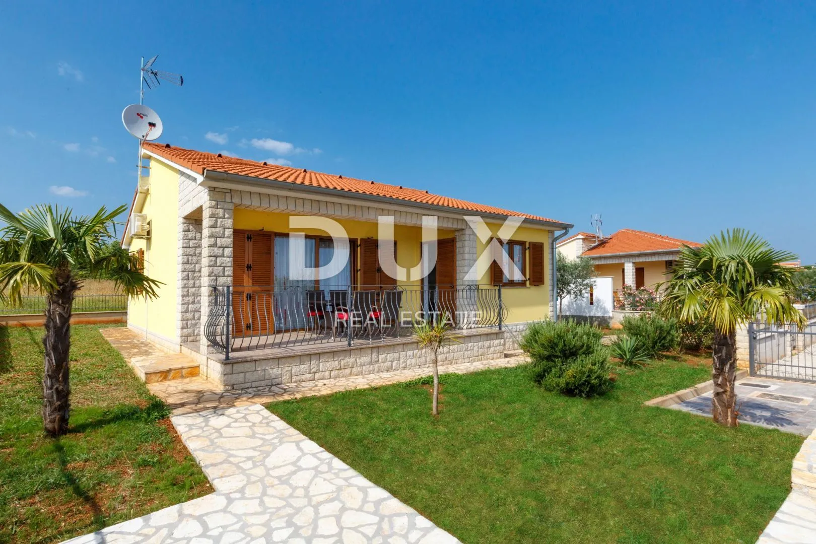 POREČ- KAŠTELIR, LABINCI- urbana villa, 110 M2, idealno za iznajmljivanje! - Kaštelir, Kaštelir - Labinci