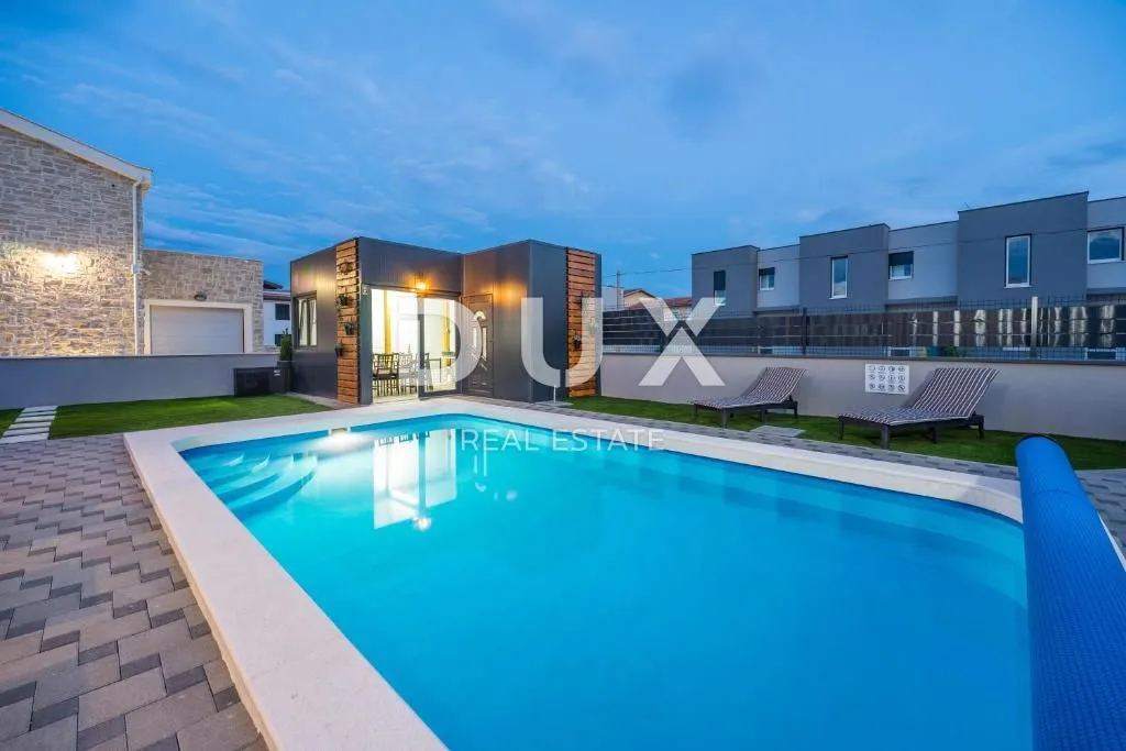 zadar, privlaka - vila s bazenom 200 metara od mora - slika 6