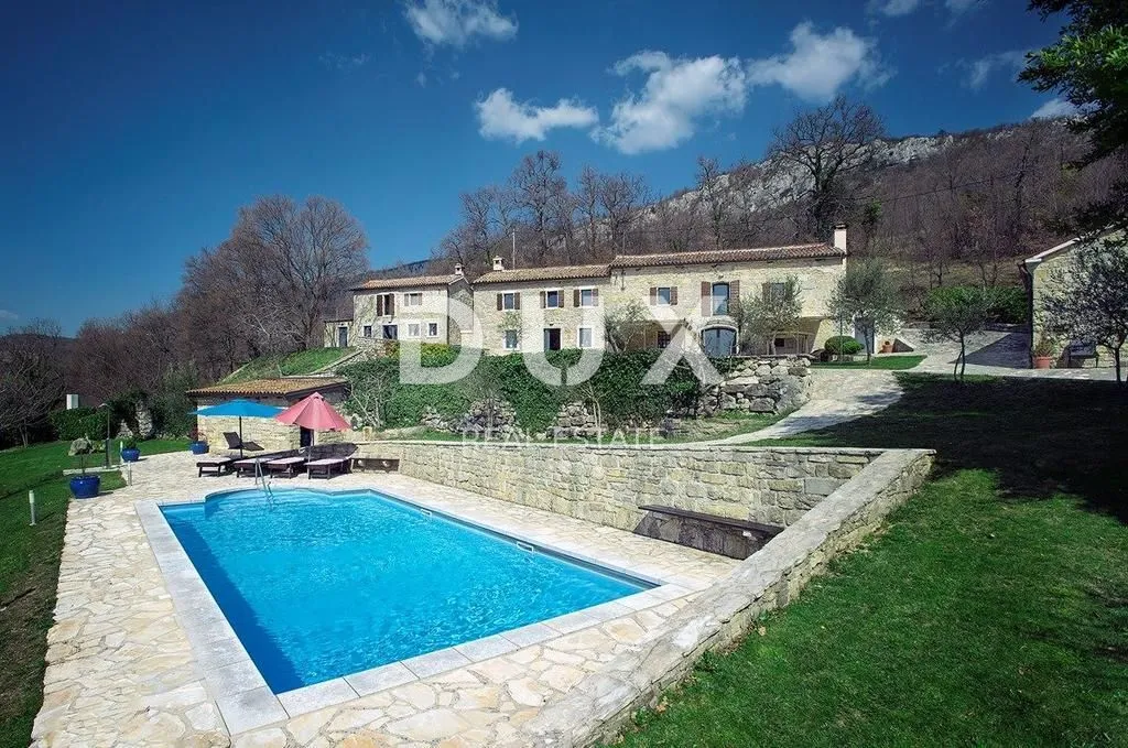 ISTRA, LUPOGLAV - Kamene vile u rustikalnom stilu s panoramskim pogledom - Dolenja Vas, Lupoglav