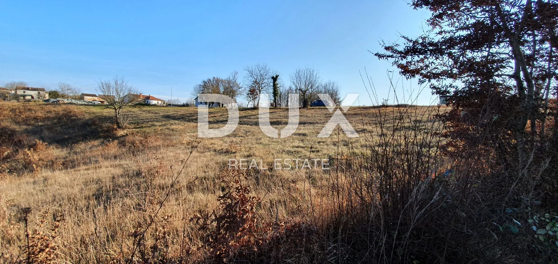 istra, gračišće - prostrano građevinsko zemljište 6000m2 - prilika za investitore - slika 12